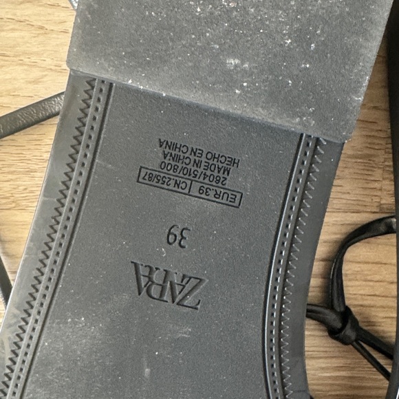 Zara Black Sandals with Cream Floral Accent - Picture 3 of 6